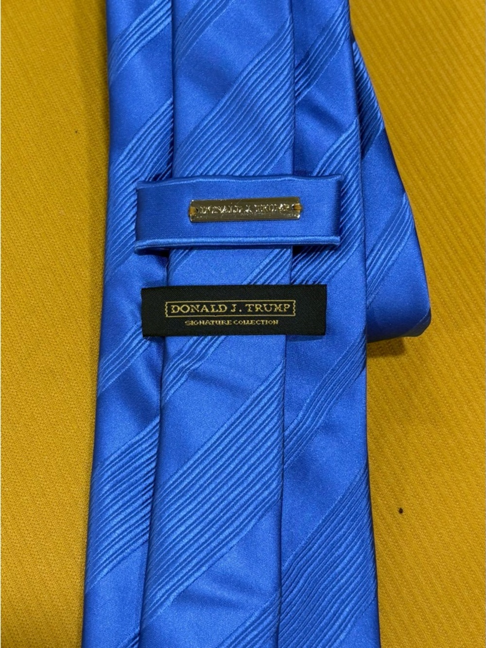 Donald Trump Signature Collection Blue Men's Tie